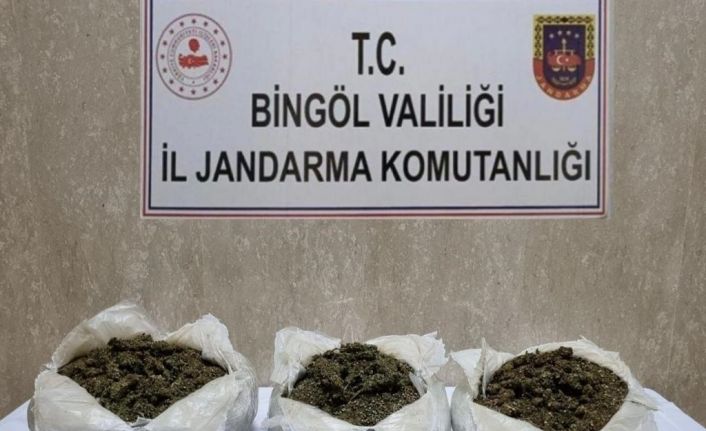 Bingöl’de  3,5 kilo esrar ele geçirildi: 4 gözaltı