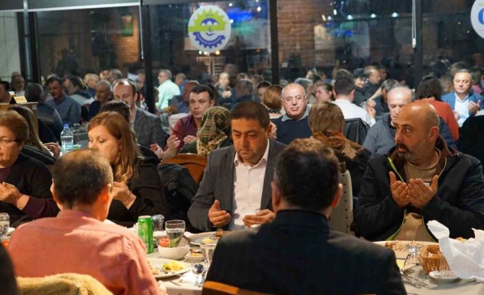 Bulgaristan seçimlerini değerlendiren Tekirdağ Valisi Yıldırım: “Var mısınız hep birlikte en az 40 vekil çıkarmaya”