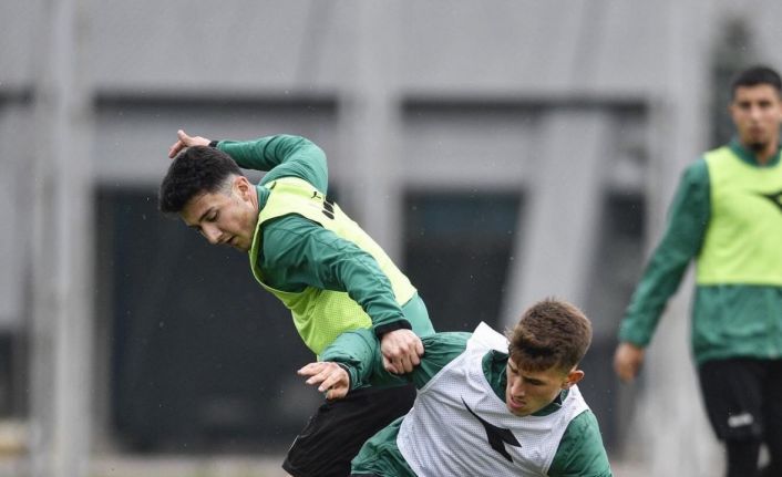 Bursaspor’da Tarsus İdman Yurdu maçı hazırlıkları sürüyor