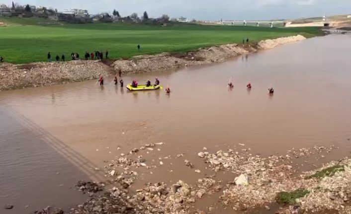 Cırcıp Deresi’nde kaybolan çocuğu arama çalışmaları 3. gününde devam ediyor