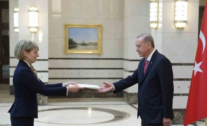 Cumhurbaşkanı Erdoğan, Birleşik Krallık Büyükelçisi Jill Morris’i kabul etti