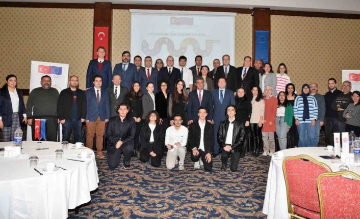Denizli’de Bütünleştirici Bilim ve Sanat Eğitimi Çalıştayı yapıldı