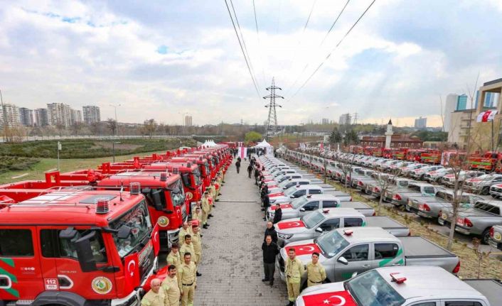 Denizli’nin ateş savaşçıları 7 arazöz ve 3 ilk müdahale aracıyla güçlendi