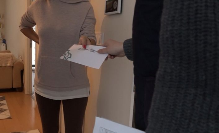 Depremzede misafirlerin her ihtiyacına koşuyorlar