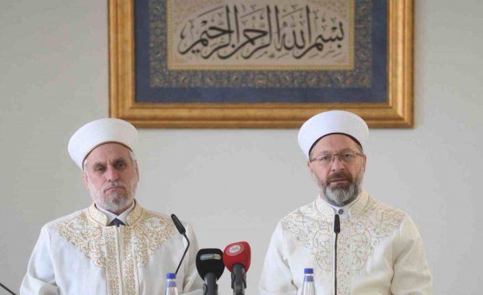 Diyanet İşleri Başkanı Erbaş: "Yurt içinde ve yurt dışındaki çalışmalarımız artacak"