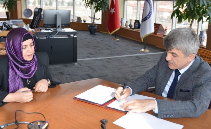 DPÜ ile Kütahya Müze Müdürlüğü arasında sergilenecek eserlere ilişkin protokol