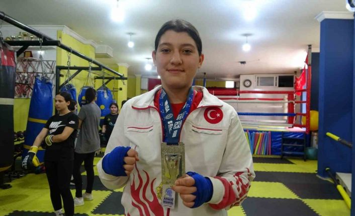 Dünya ikincisi milli boksörün hedefi, olimpiyat şampiyonluğu