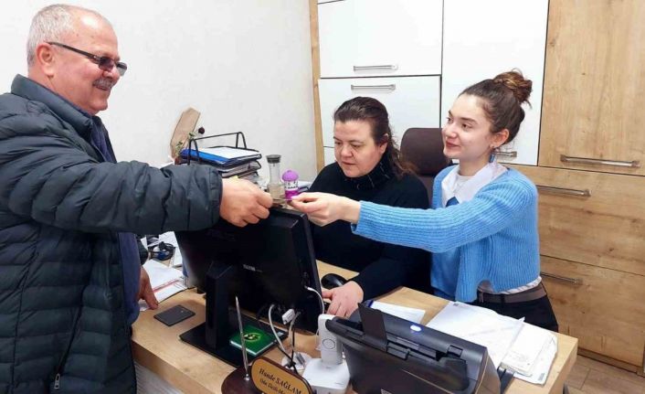 Edremit Ticaret Odası’nda bir ay içinde 150 dijital ehliyet işlemi yapıldı