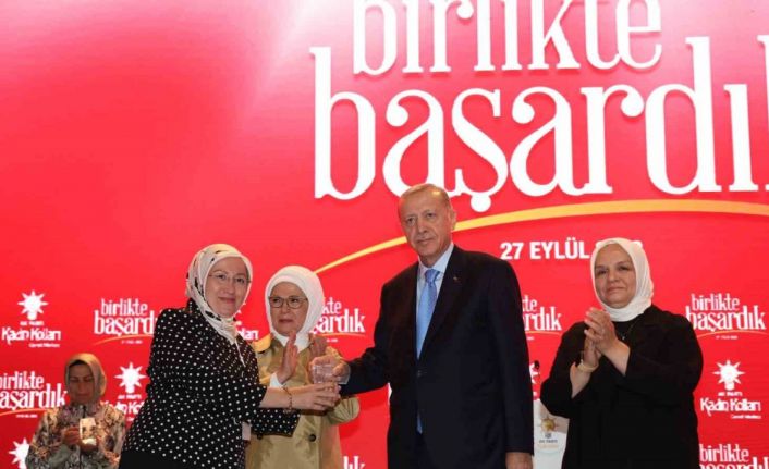 Efsane Başkan Demet Pilevneli, AK Parti’den milletvekili aday adaylığı başvurusunda bulundu