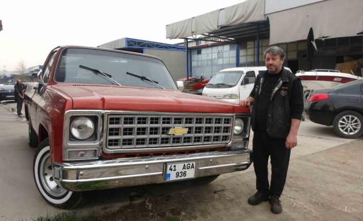 Emekli olduktan sonra başladı, parçalarını Amerika’dan tedarik ediyor