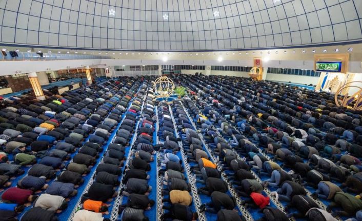 Erzincan’da 5 camide hatimle teravih kılınacak