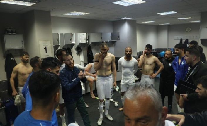 Erzurumspor FK Denizli’de aldığı 3 puanı 12 Mart düşman işgalinden kurtuluş yıl dönümüne hediye etti