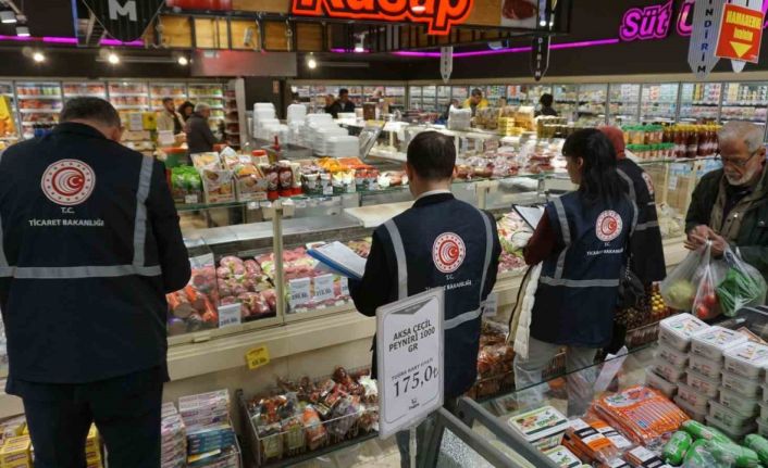 Etiketler tek tek kontrol edildi, fahiş fiyata geçit yok