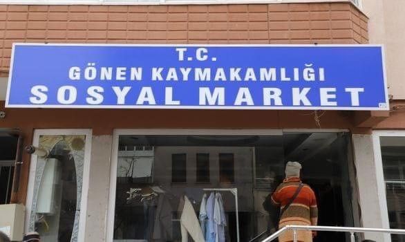 Gönen’de sosyal market açıldı