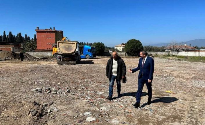 Havran Kaymakamı Ali Çetinkaya İlkokulu yapım çalışmasını inceledi