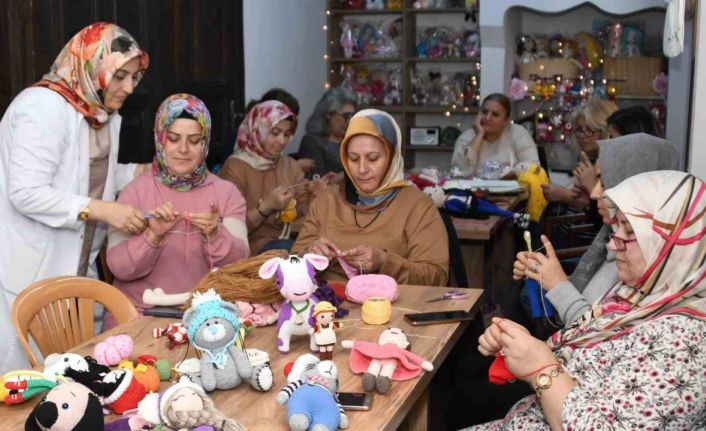 Hem öğrenip hem kazanıyorlar