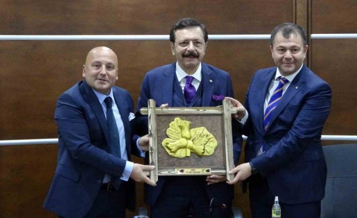 Hisarcıklıoğlu: “Deprem bölgesinde ekonomik aktivitenin hızlı bir şekilde eski haline gelmesi gerekiyor”