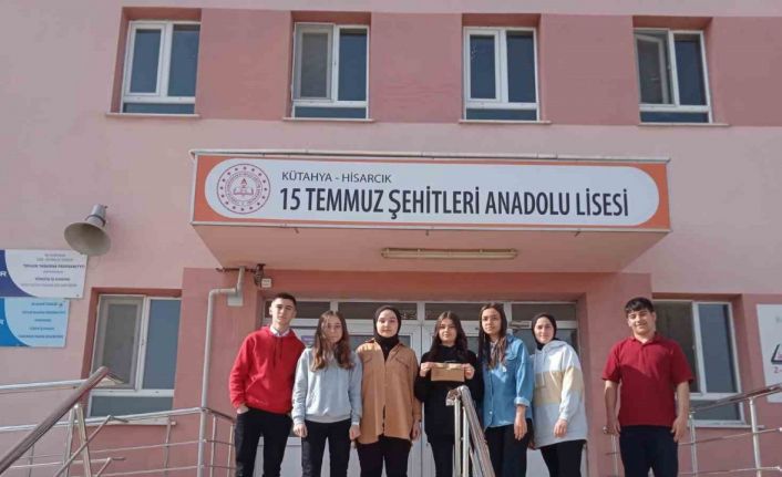 Hisarcık’ta lise öğrencilerinden deprem bölgesine yardım