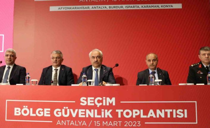İçişleri Bakan Yardımcısı Ersoy: “18 yaşından küçüklerin seçim materyali dağıtmasına izin vermeyeceğiz"