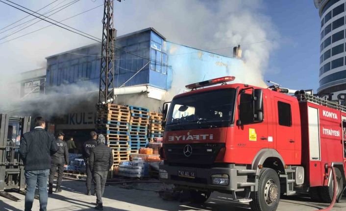 İş yerinde çıkan yangın büyümeden söndürüldü