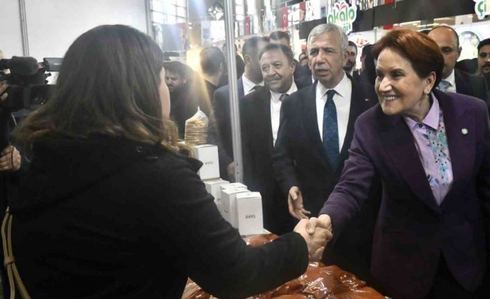 İYİ Parti lideri Akşener ve ABB Başkanı Yavaş’tan depremzedeler için düzenlenen fuara ziyaret