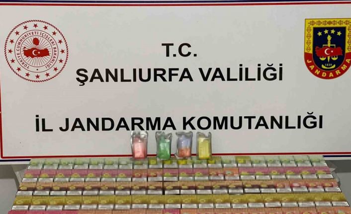 Jandarma uygulamalarda uyuşturucu ve kaçakçılık malzemesi ele geçirdi