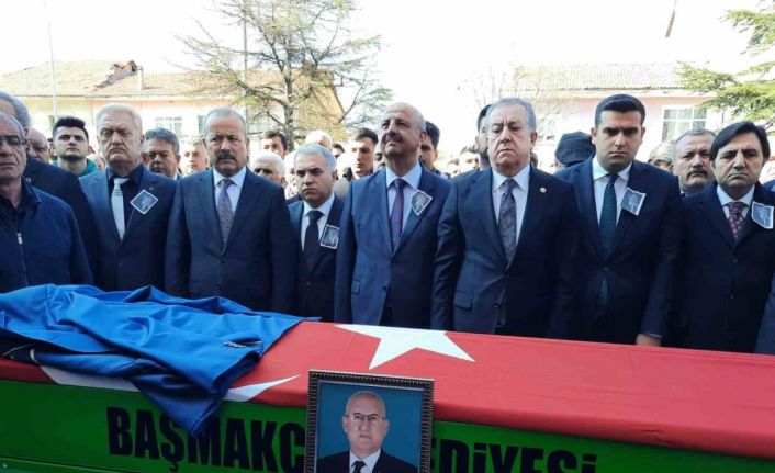 Kalp krizi sonrası hayatını kaybeden MHP’li Belediye Başkanı Gönüllü toprağa verildi