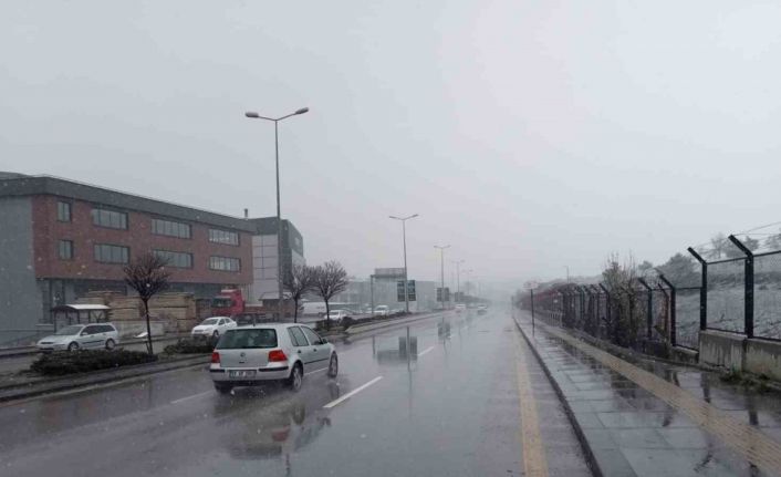 Kar Başkent’te kartpostallık manzaralar oluşturdu