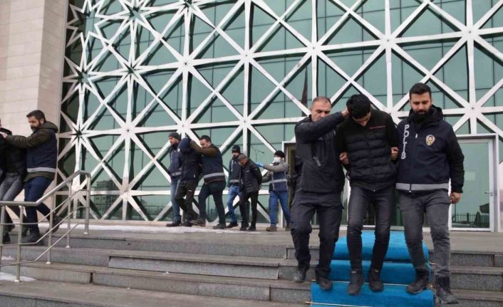 Kars’ta, “kombi” çetesi çökertildi