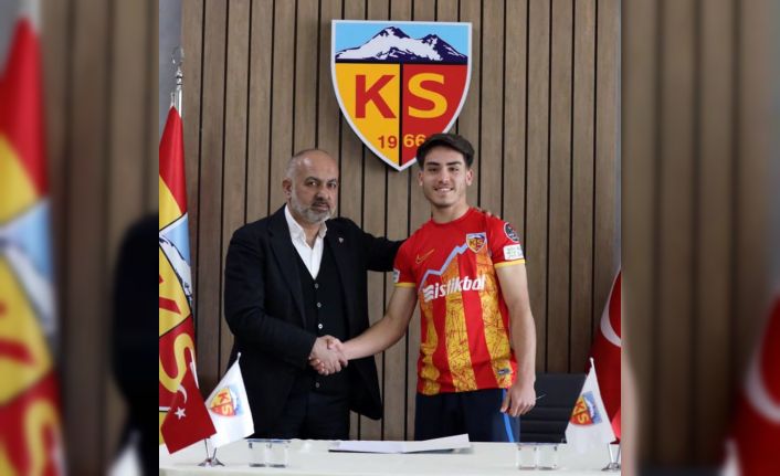 Kayserispor, Ethem ve Ackah ile sözleşme uzattı