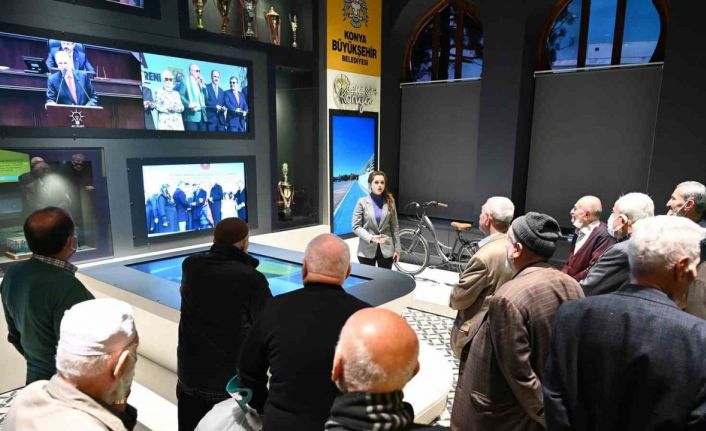 Konya Büyükşehir’den, huzurevinde kalan depremzedelere moral gezisi