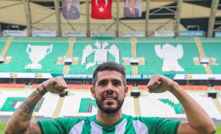 Konyaspor’da toplu imza töreni