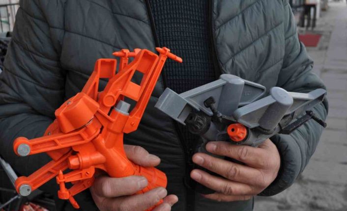 Kuraklıktan endişelenen çiftçiler farklı sulama yöntemleri arıyor