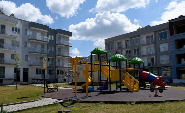 Kuşadası baharı 7 yeni parkla karşılıyor