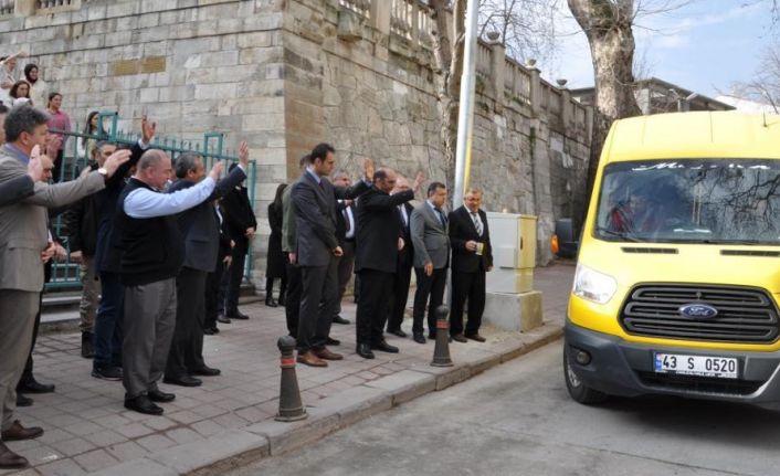 Kütahya Adliyesi, 12 kişilik personelini adli hizmetlerin devam etmesi için bölgeye gönderdi
