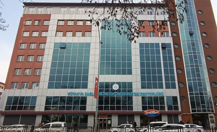 Kütahya Sağlık Bilimleri Üniversitesi 6 aydır yeni rektörünü bekliyor