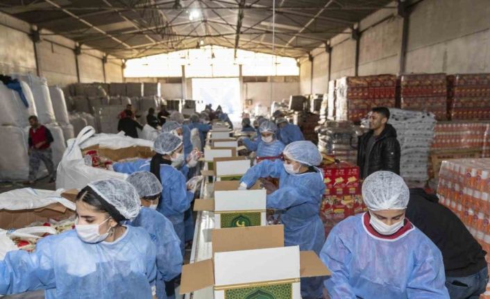 Mersin Büyükşehir Belediyesi, Ramazan ayında 120 bin haneye gıda kolisi ulaştıracak