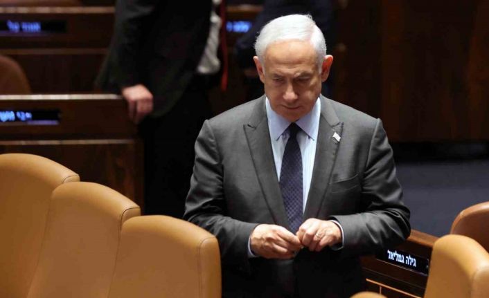 Netanyahu: “Yargı düzenlemesinin ikinci ve üçüncü okumaları bir sonraki meclis oturumuna ertelendi”