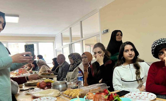 Nevşehir’de yabancı kursiyerler Nevruz’u kutladı