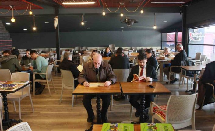 Ney eşliğinde kitap okuma etkinliği