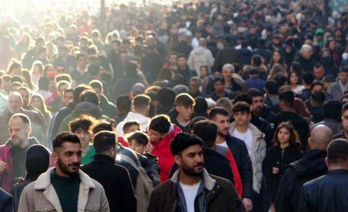 Nüfusun yüzde 49,9’u kadın, yüzde 50,1’i erkek