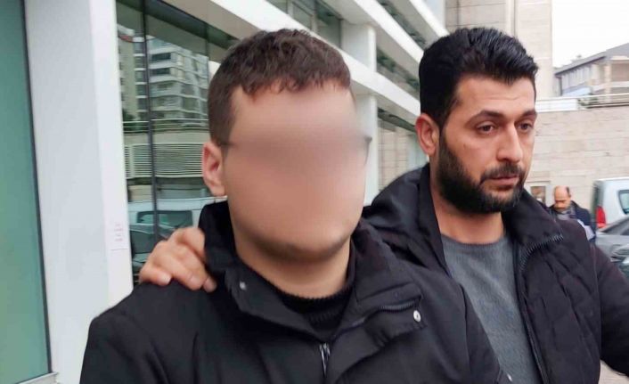 Okulda annesini öldüren çocuğun 39 yıla kadar hapis cezası istemiyle davası açıldı