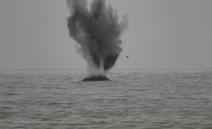 Ordu’da denizde bulunan mayın benzeri cisim fünye ile patlatıldı