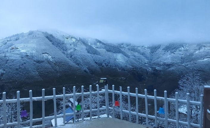 Ordu’da ilkbaharda kar sürprizi