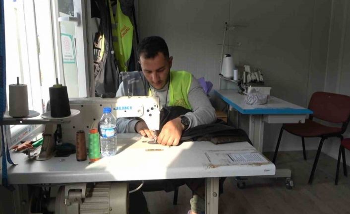 Osmaniye’de depremzedelere ücretsiz terzilik hizmeti
