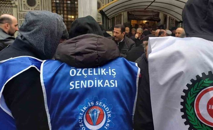 Özçelik-İş tek yürek oldu, eller semaya deprem şehitleri için kalktı