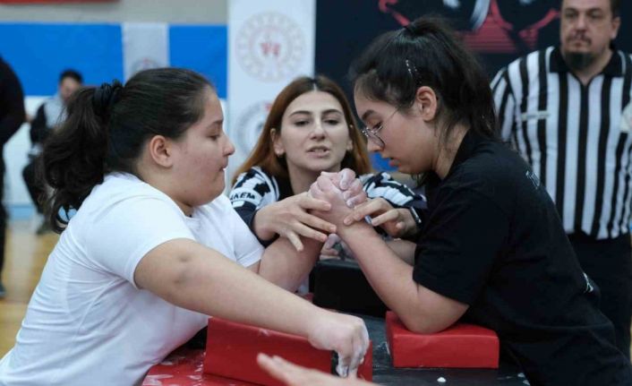 Para Bilek Güreşi heyecanı sona erdi