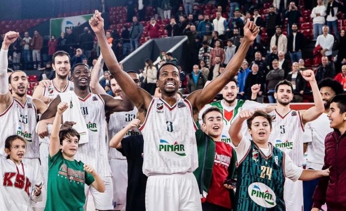 Pınar Karşıyaka, ligin sayı lideri