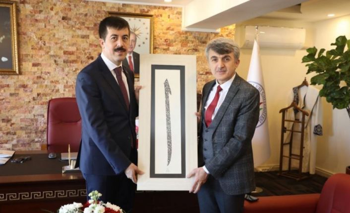 Rektör Uysal’dan, KSBÜ Rektörü Tekin’e tebrik ziyareti