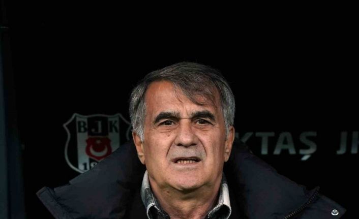 Spor Toto Süper Lig: Beşiktaş: 0 - İstanbulspor: 0 (Maç devam ediyor)